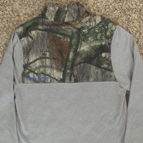 Under Armour Sweatshirt Men's Medium Gray Camo Caliber 1/4 Zip Fleece Pullover‎ - Picture 4 of 6